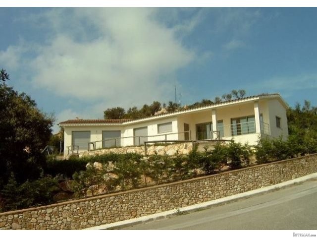 3 Bedrooms - Villa - Girona - For Sale
