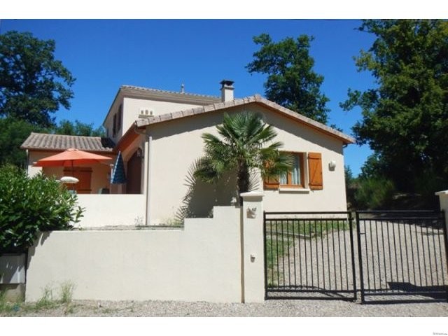 EC0211LC Four-bedroom Villa on peaceful.. - 2
