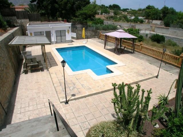 Large detached 4 Bed 3 Bath Villa.. - 2