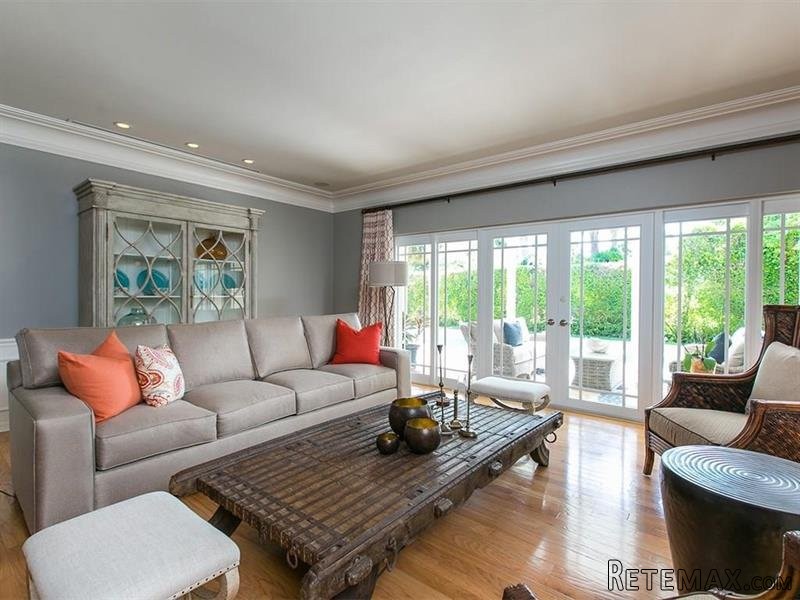 3 bedroom House For Sale: 4691 Pebble.. - 2