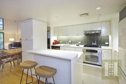 3 bedroom Apartment For Sale: 39 EAST.. - 2