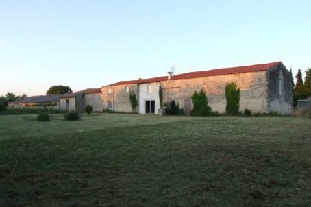 Stone House For Sale St Jean D Angely - 2