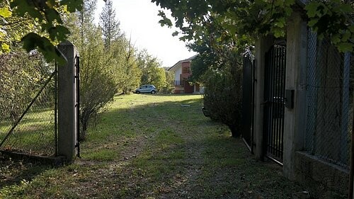 Large detached property 5 minutes from.. - 2