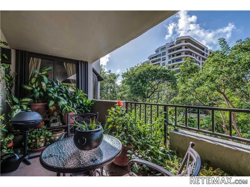 3 bedroom Flat For Sale: 161 CRANDON BL..