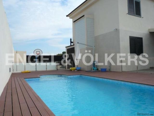 Luxury Villa in a residencial area of.. - 2