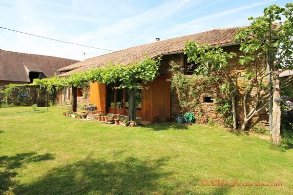 Saint Saud Lacoussiere (Dordogne) -.. - 2