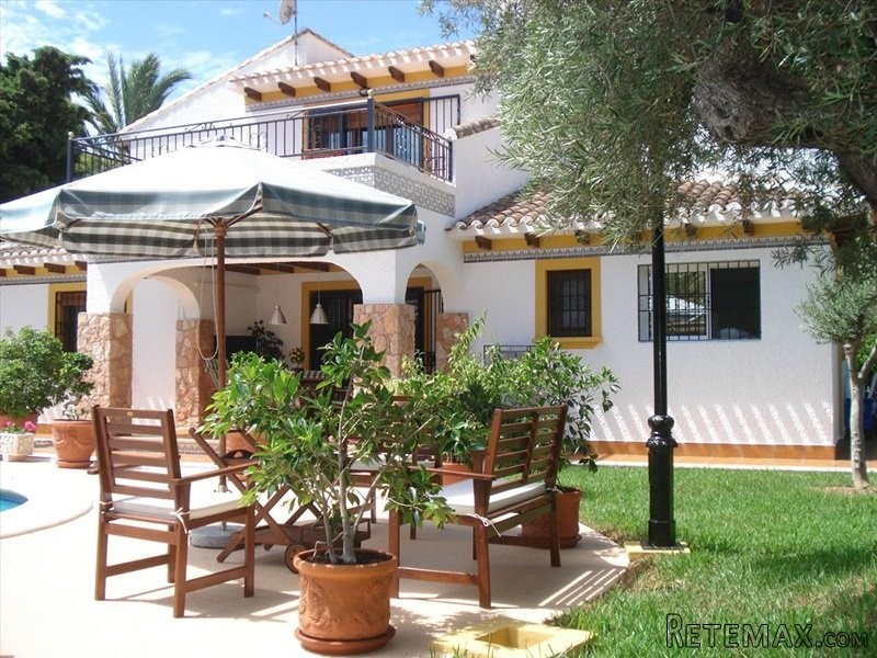 4 Bedrooms - Villa - Alicante - For Sale - 2