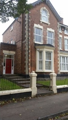 2 Bedroom Flat to rent in Kensington