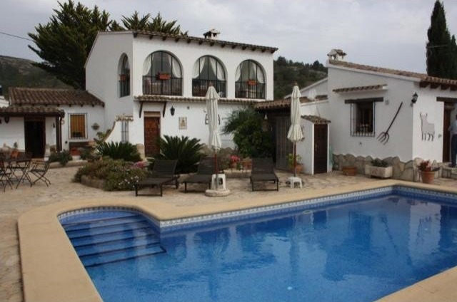 3 Bedrooms - Finca - Alicante - For Sale