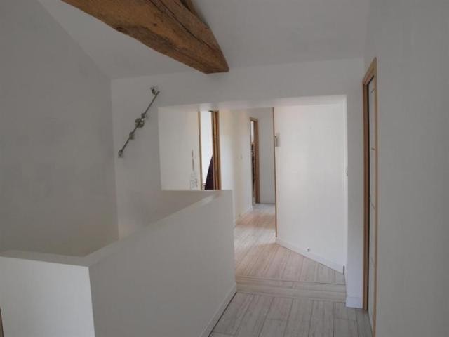 4 bedroom Village House For Sale: 86170.. - 2