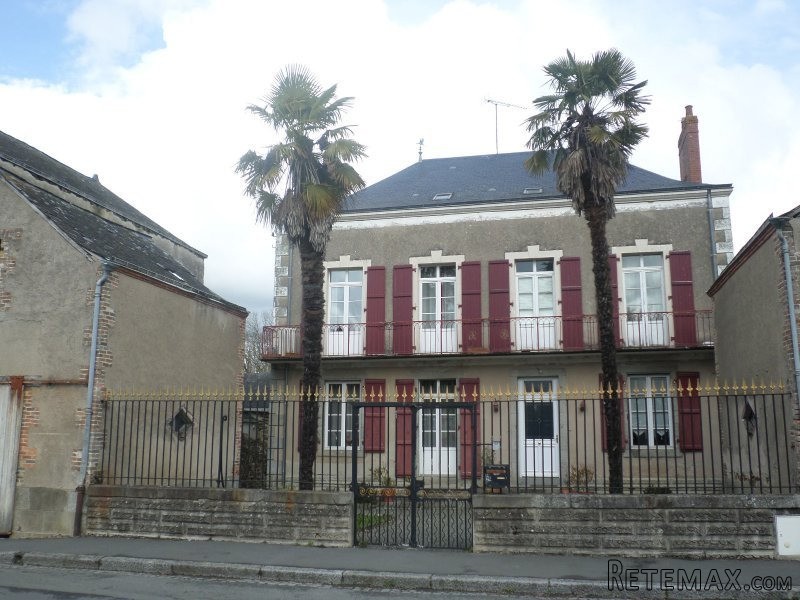 Delightfully Modest Manor House