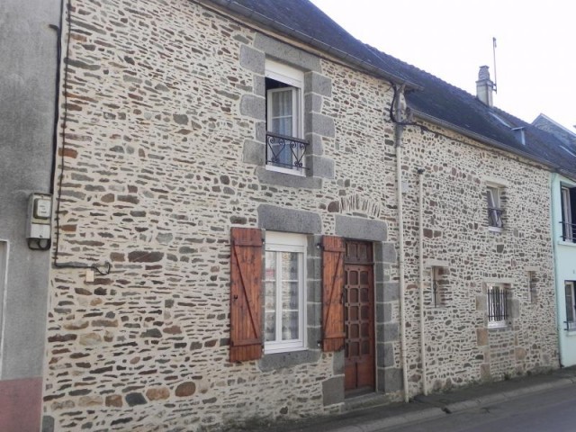 Good Quality Village House and Garden