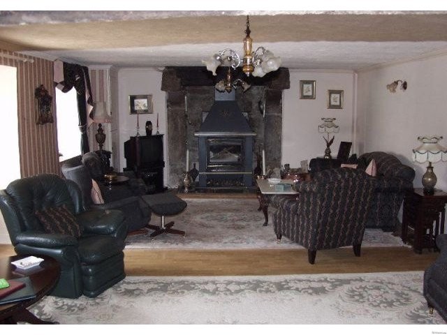 Situated in a Quiet Spot - 2