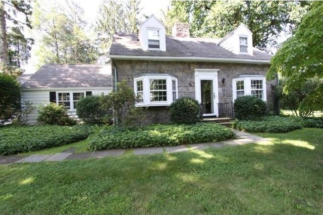 3 bedroom Residence For Sale:..