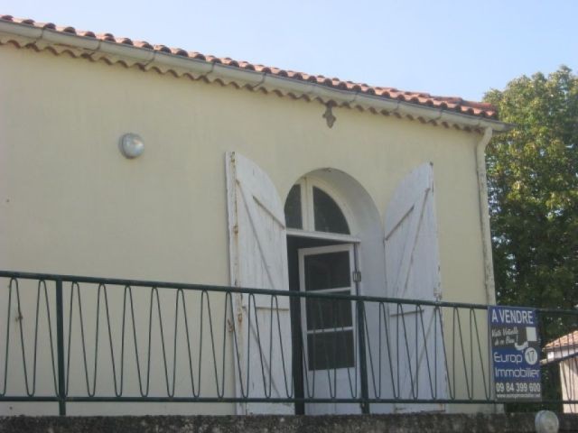 Spacious apartment near the port of..