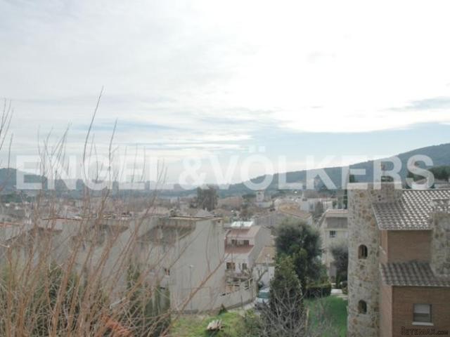 Catalogued Center House Argentona - 2