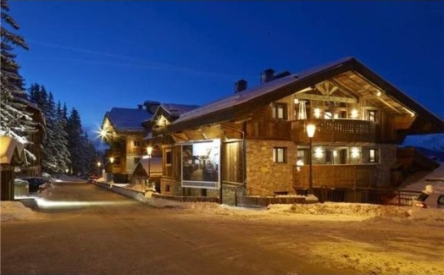 One Courchevel Rue Des Clarines..
