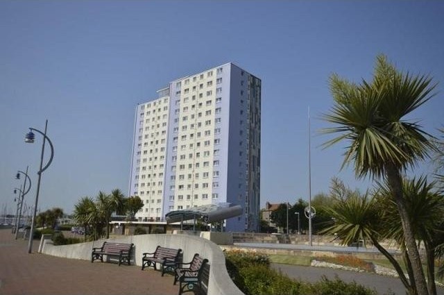 2 bedroom Apartment For Sale: Trinity..