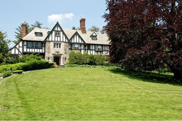 9 bedroom Residence For Sale: Harrison..