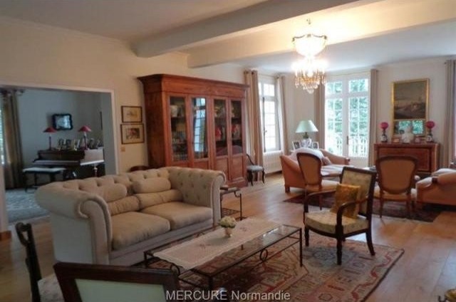 5 bedroom House For Sale: 28000 ANET - 2