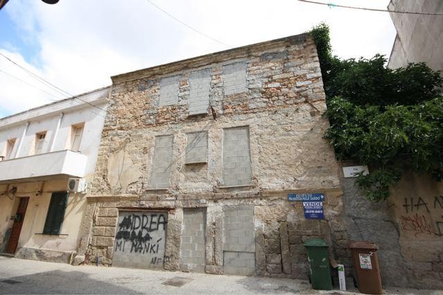 5 Bedrooms - Palace - For Sale