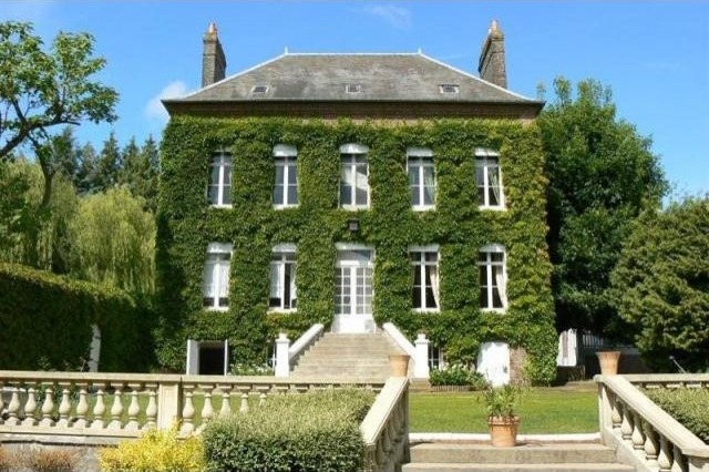4 bedroom House For Sale: 80150 SOMME