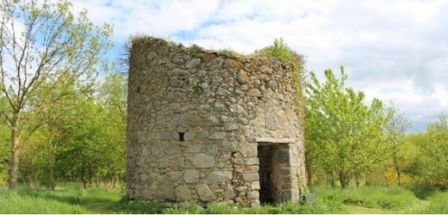 Superb House & Guest Gite by River - 2