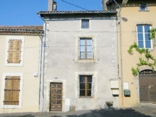 V3912 Traditional French Town House to.. - 2