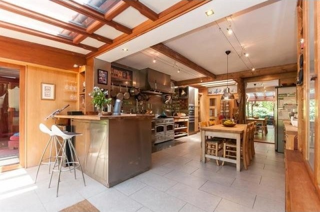 5 bedroom Detached House For Sale:.. - 2