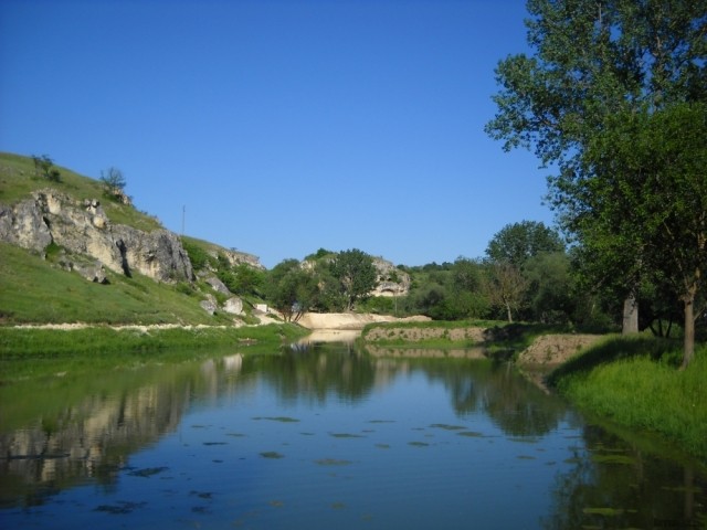 Fish farm with 12,000 m2 water surface.. - 2