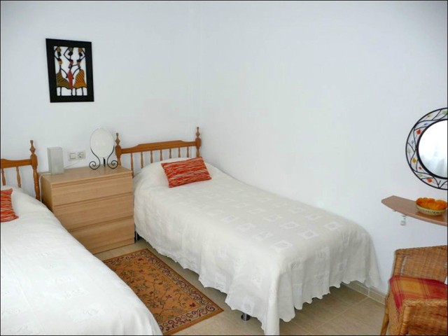 Garden Bungalow in Sucina - 2