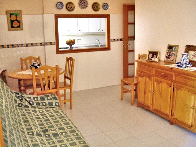 2 Bed Apartment with shared Pool, next.. - 2