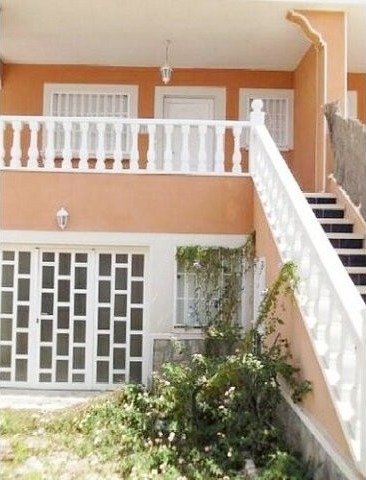 HUGE 3 BED TOWNHOUSE WITH GARAGE