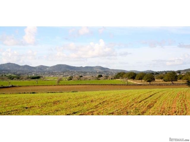 Rustic plot with nice views between Son.. - 2