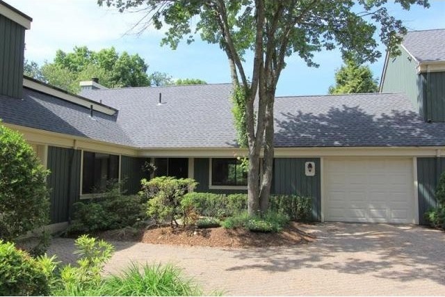 3 bedroom Condominium For Sale: Somers..