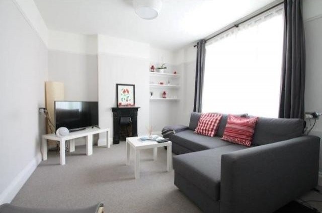 1 bed flat to rent - 2