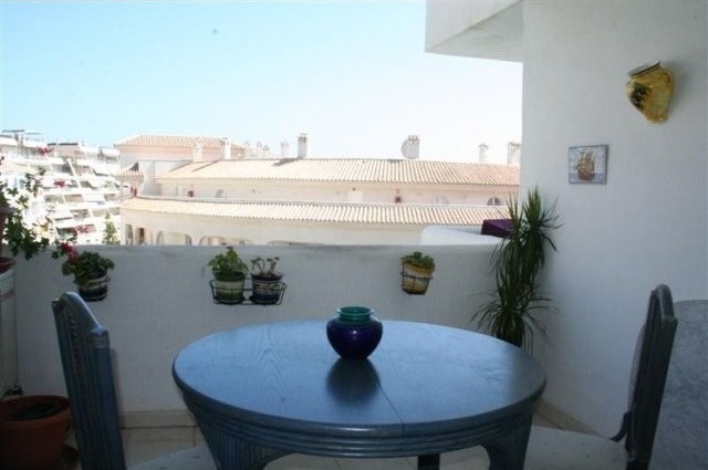 2 Bed Apartment for sale in Benalmadena.. - 2