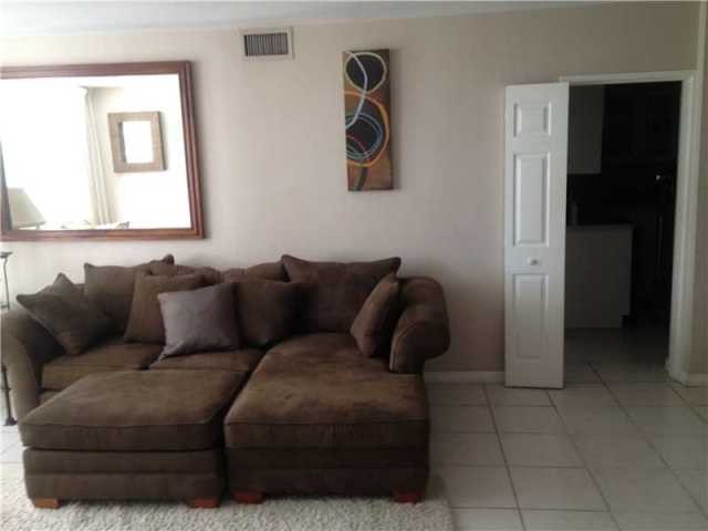 5161 COLLINS AV, 307, Miami Beach, FL.. - 2