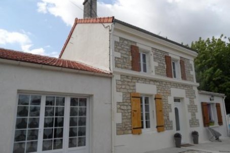 Stone House For Sale Nantille