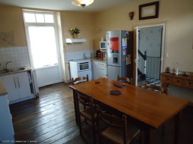 Renovated Townhouse in Ruffec - 2