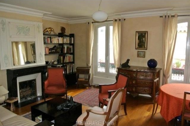 2 bedroom Flat For Sale: 75116 PARIS - 2