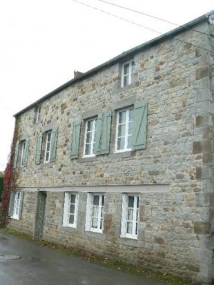 Delightful and Deceptively Large House - 2