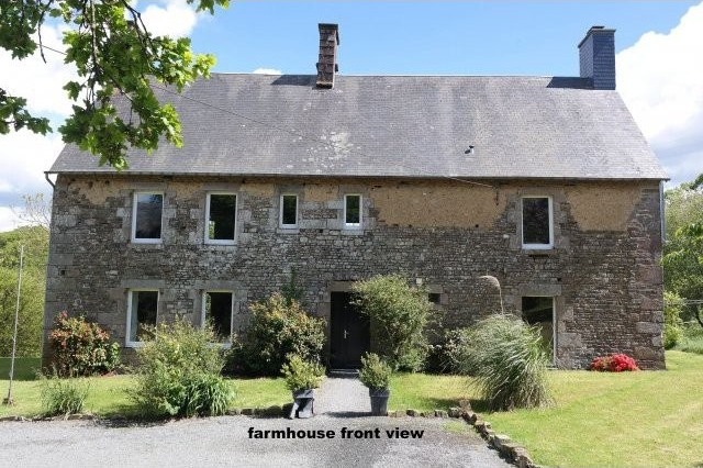 18th Century Farmhouse And Guesthouse..