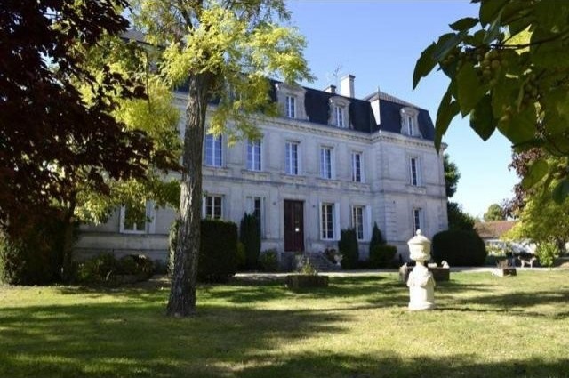 7 bedroom Castle For Sale: 16300 COGNAC