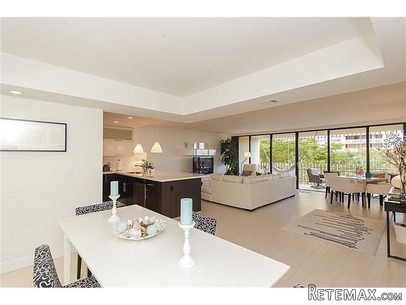 2 bedroom Flat For Sale: 2 GROVE ISLE.. - 2