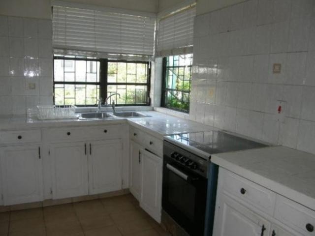 2 bedroom Property For Sale: Newton Apt.. - 2