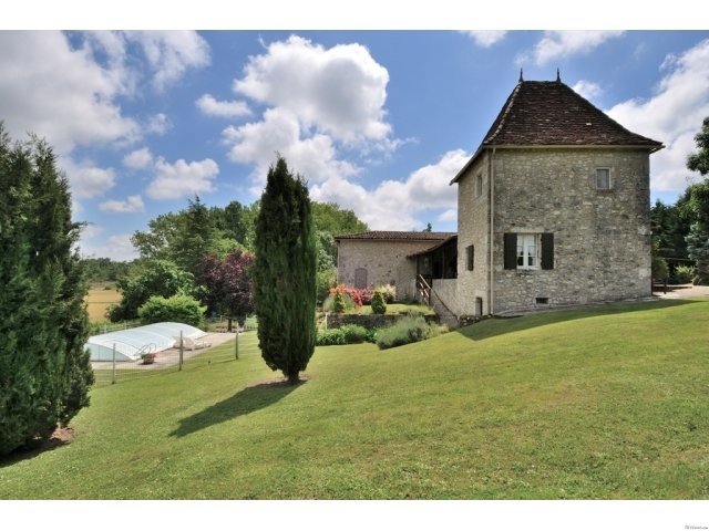 Restored Farmhouse With Gite, Swimming..
