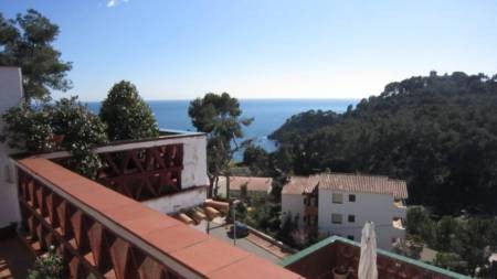 APARTMENT WITH SEA VIEW IN CALELLA DE..
