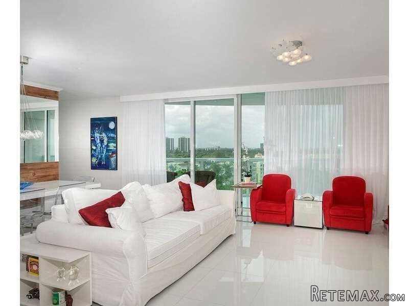 3 bedroom Flat For Sale: 19400..