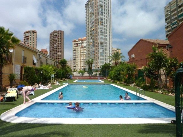 2 Bedroom Bungalow, Benidorm, Costa.. - 2